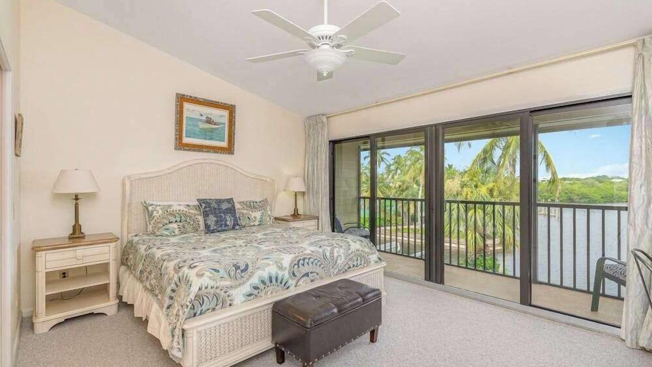 Photo of Bedroom in Bokeelia