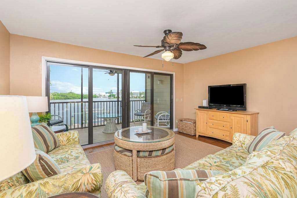 Photo of Livingroom in Bokeelia