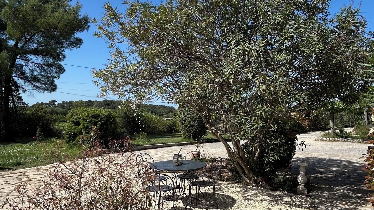 Photo of Outdoor in Bagard
