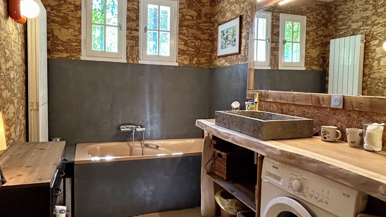 Photo of Bathroom in Bagard