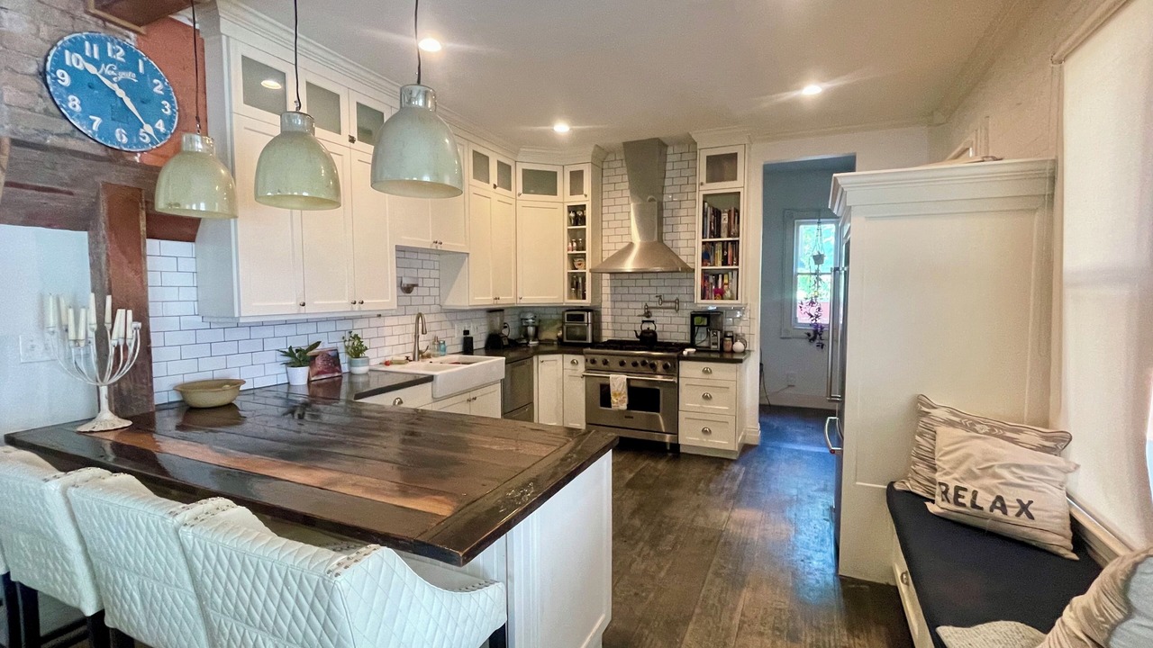 Photo of Kitchen in East Central
