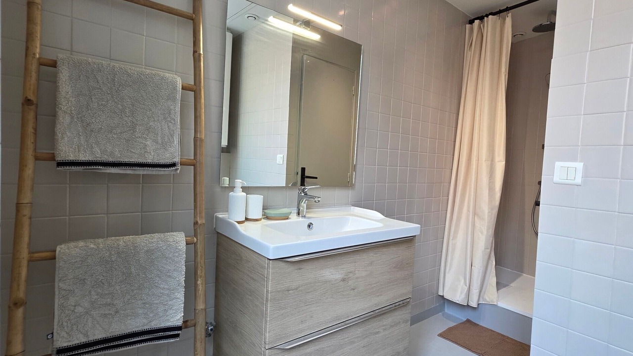 Photo of Bathroom in Aubenas