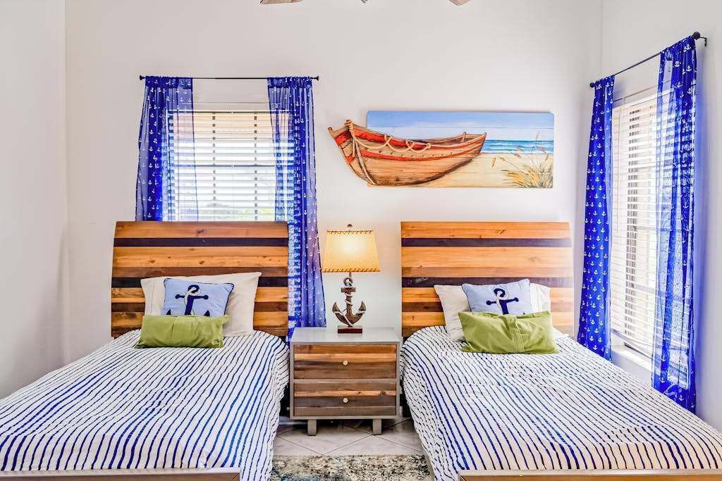Photo of Bedroom in Edgewater