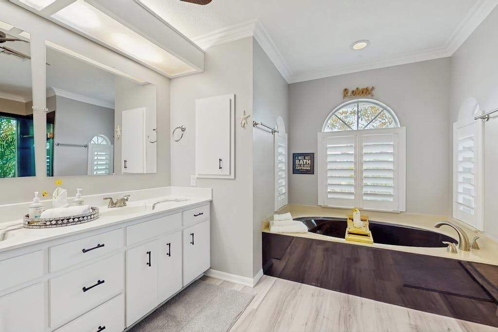 Photo of Bathroom in Burnt Store Isles