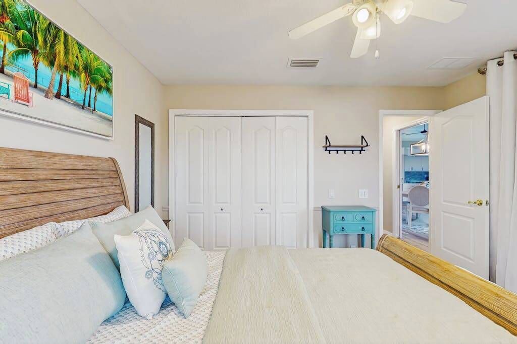 Photo of Bedroom in Burnt Store Isles
