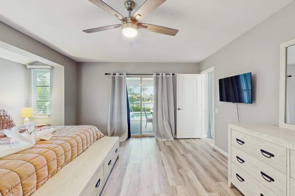 Photo of Bedroom in Burnt Store Isles