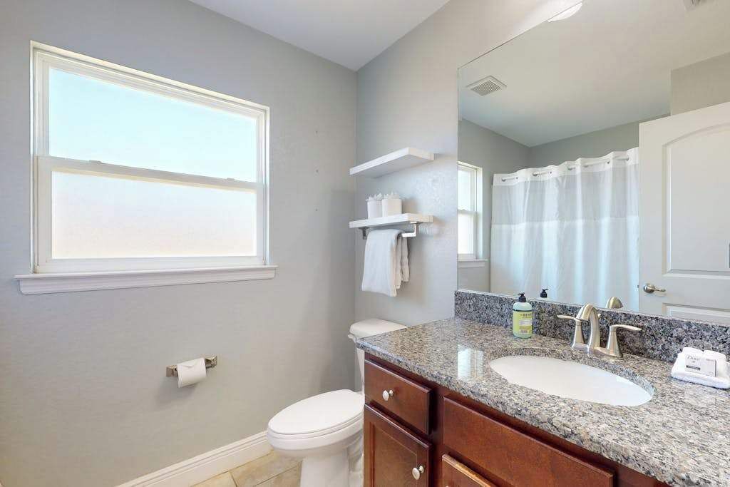 Photo of Bathroom in Broadmoor
