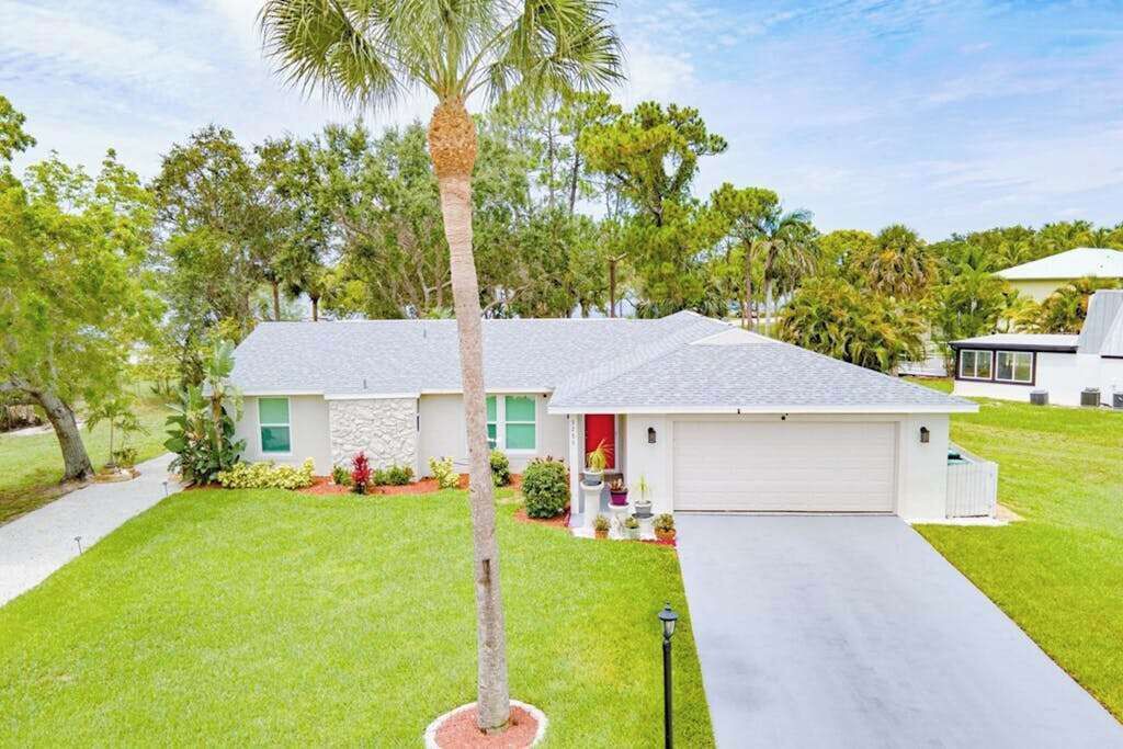 Photo of Outdoor in East Naples