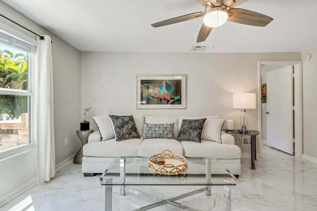 Photo of Livingroom in East Naples