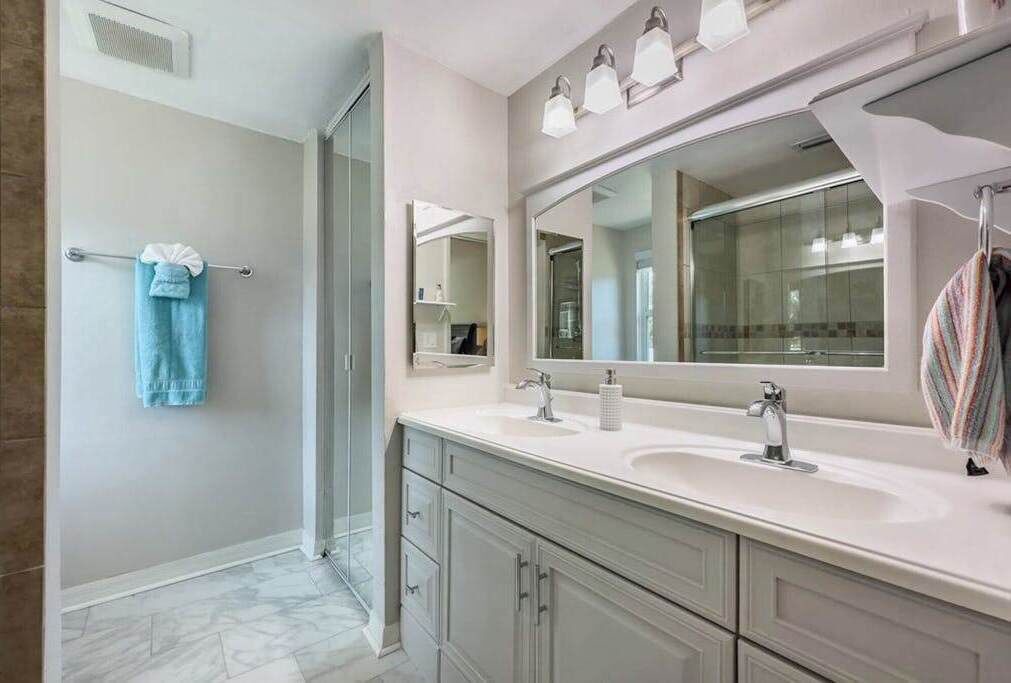 Photo of Bathroom in East Naples
