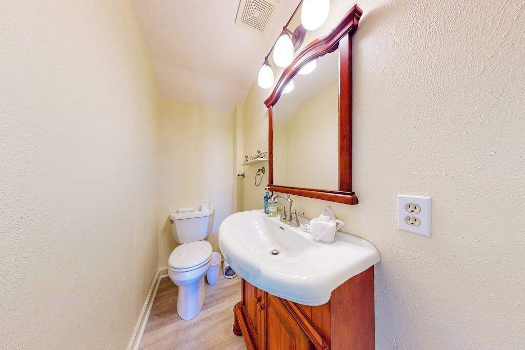 Photo of Bathroom in Goodland