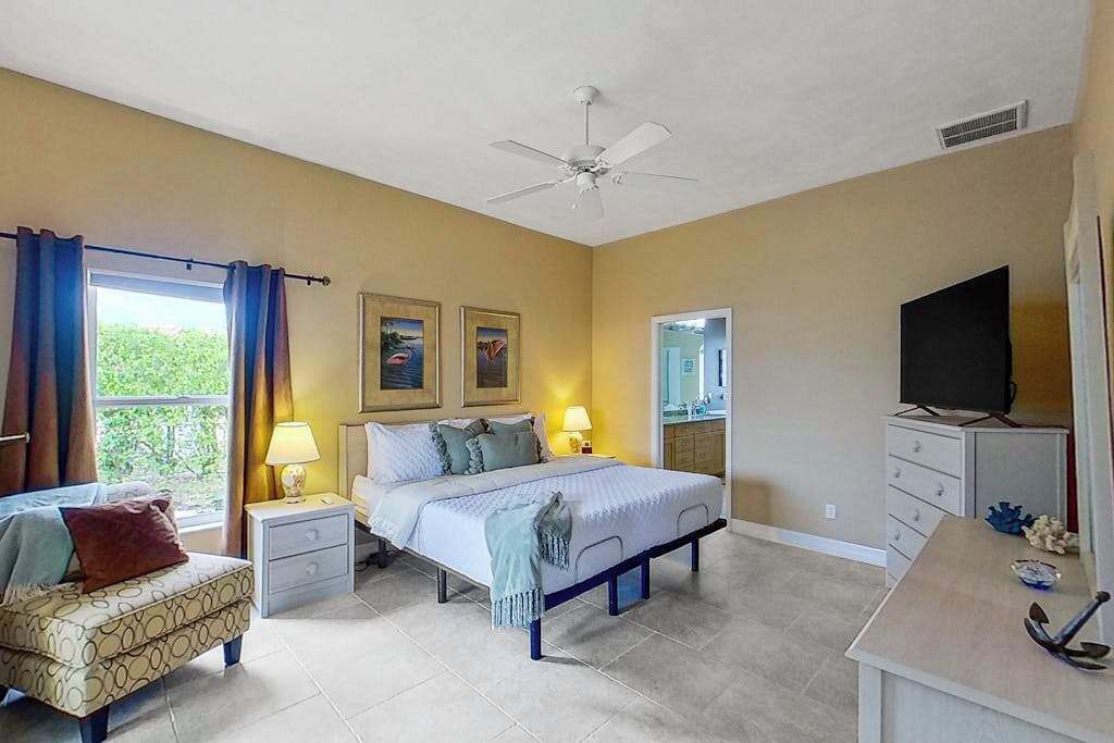 Photo of Bedroom in Matlacha Isles