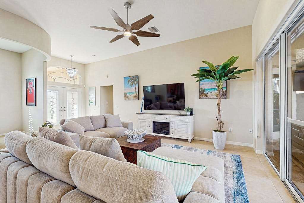 Photo of Livingroom in Burnt Store Isles