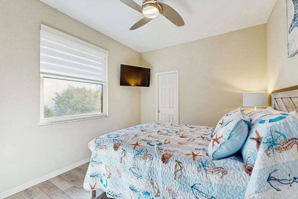 Photo of Bedroom in Burnt Store Isles