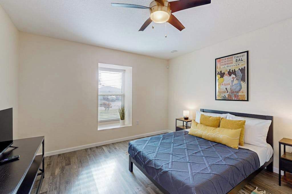 Photo of Bedroom in Gulf Cove
