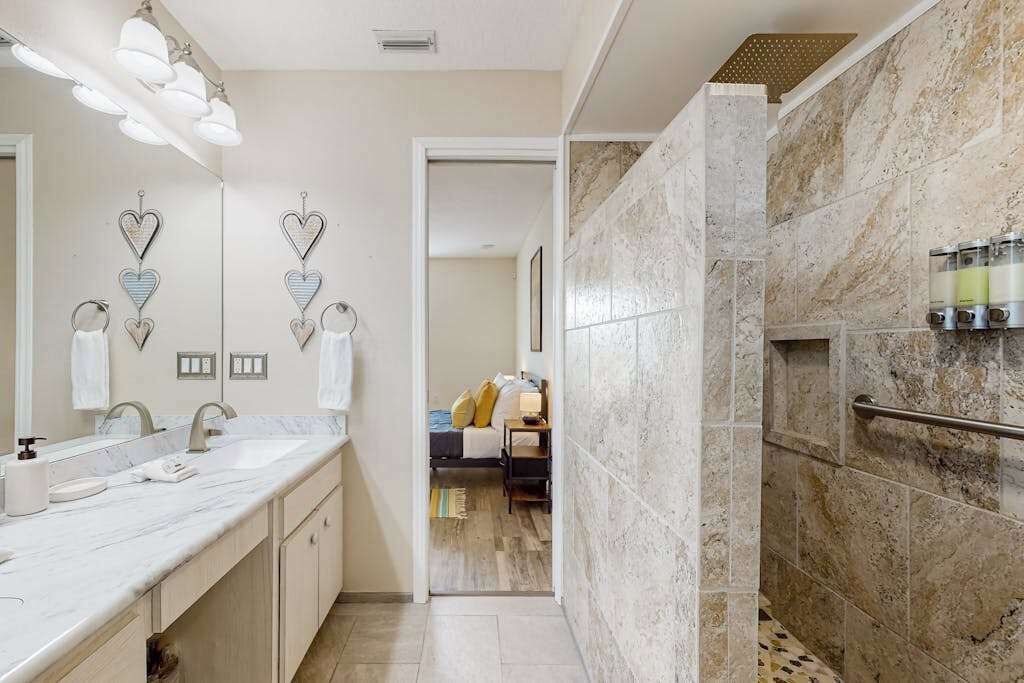 Photo of Bathroom in Gulf Cove