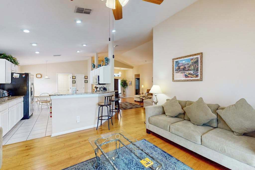 Photo of Livingroom in Beachwalk Isles