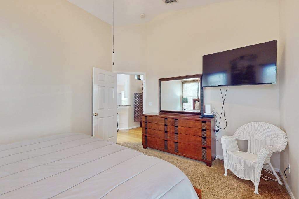 Photo of Bedroom in Beachwalk Isles