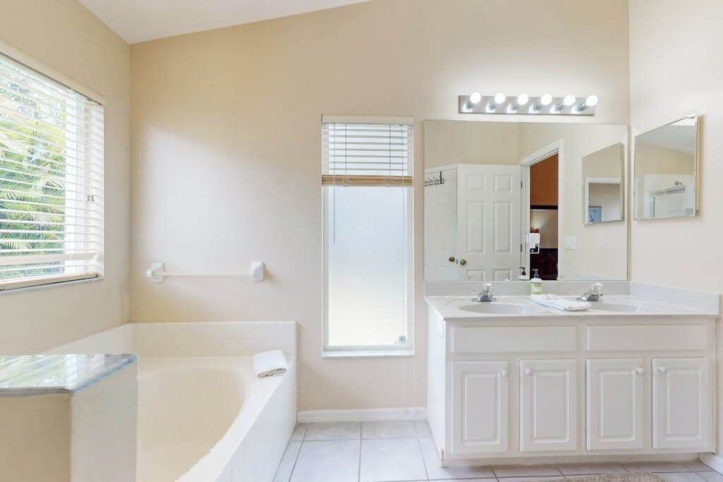 Photo of Bathroom in Beachwalk Isles