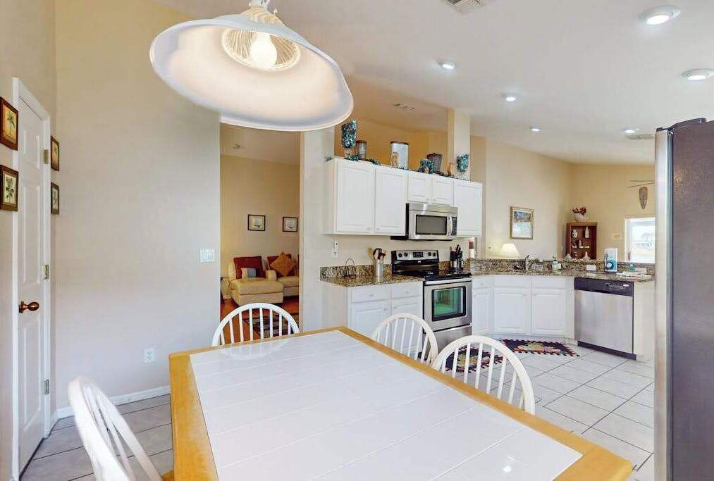 Photo of Kitchen in Beachwalk Isles