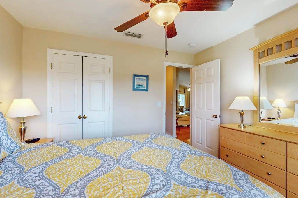 Photo of Bedroom in Beachwalk Isles