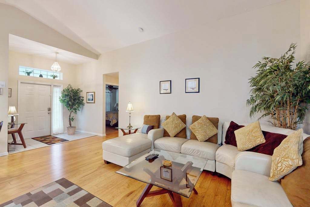 Photo of Livingroom in Beachwalk Isles