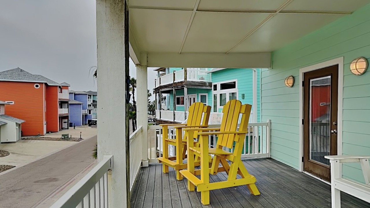 Photo of Patio Balcony in Sand Point