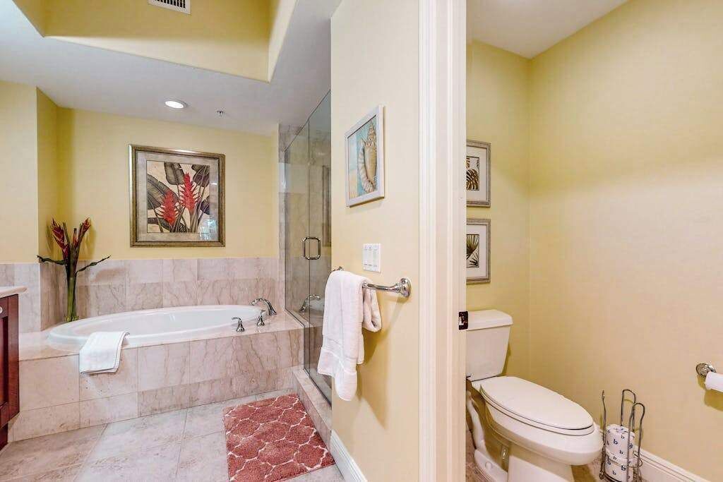 Photo of Bathroom in Royal Harbor