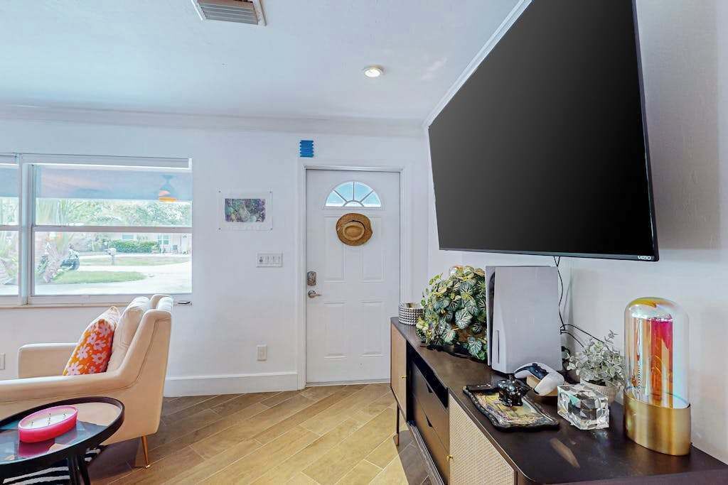 Photo of Livingroom in East Naples