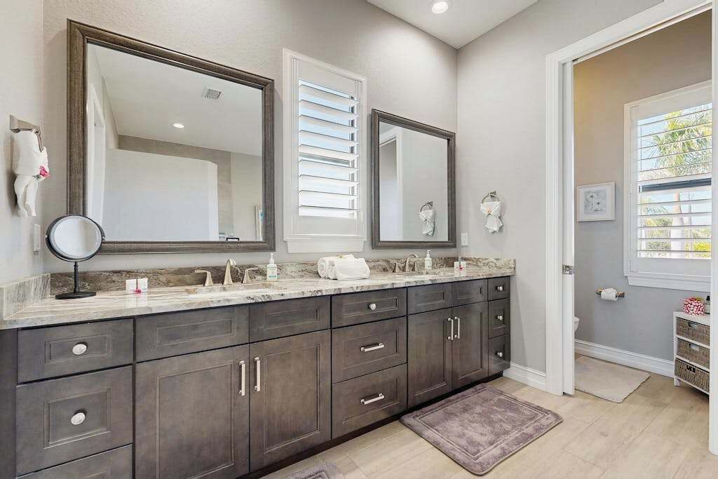 Photo of Bathroom in Edgewater