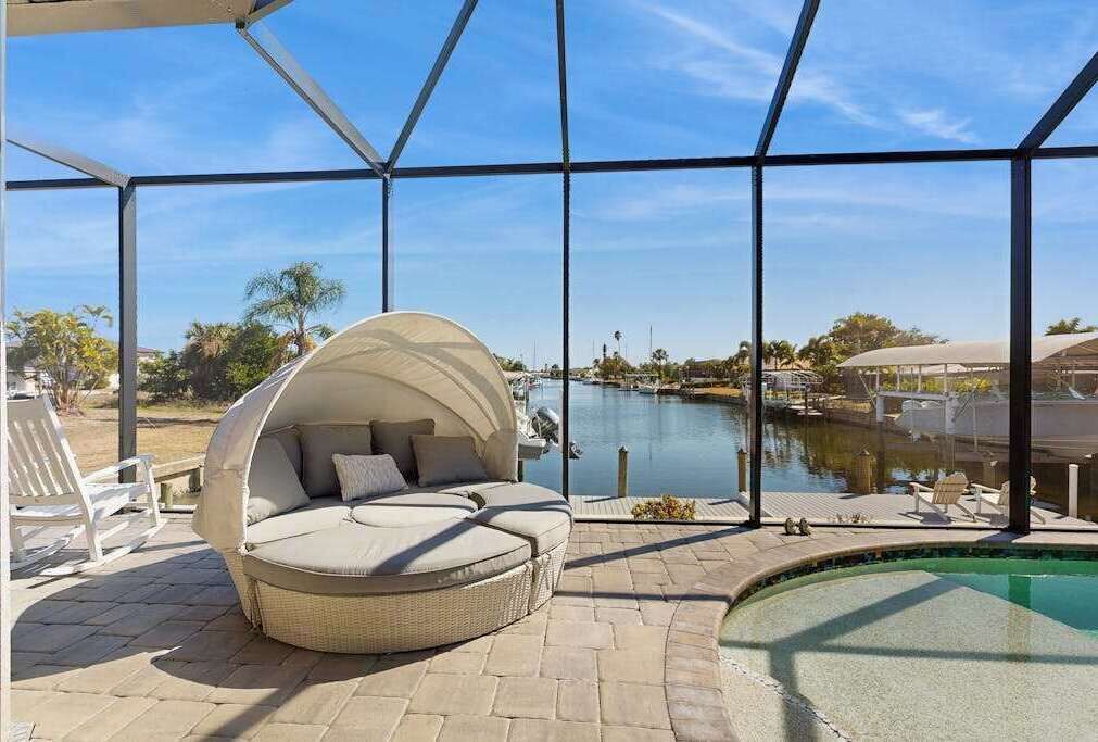 Photo of Patio Balcony in Edgewater