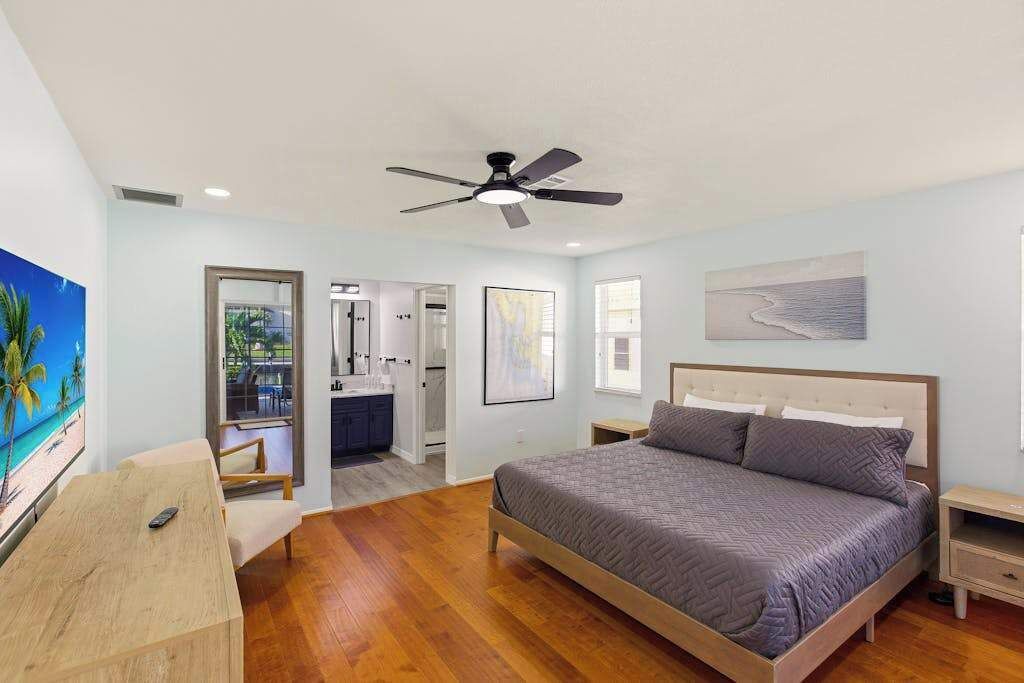 Photo of Bedroom in Burnt Store Isles
