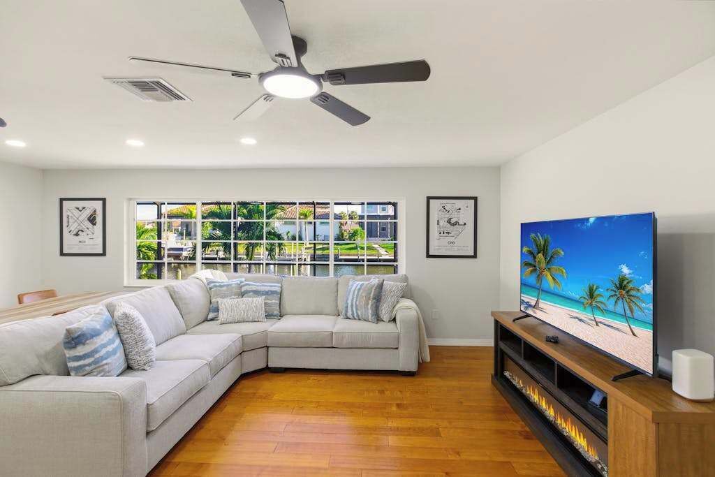 Photo of Livingroom in Burnt Store Isles