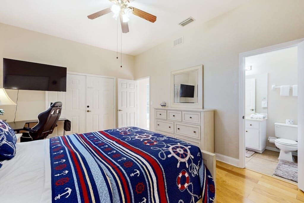Photo of Bedroom in Deep Creek