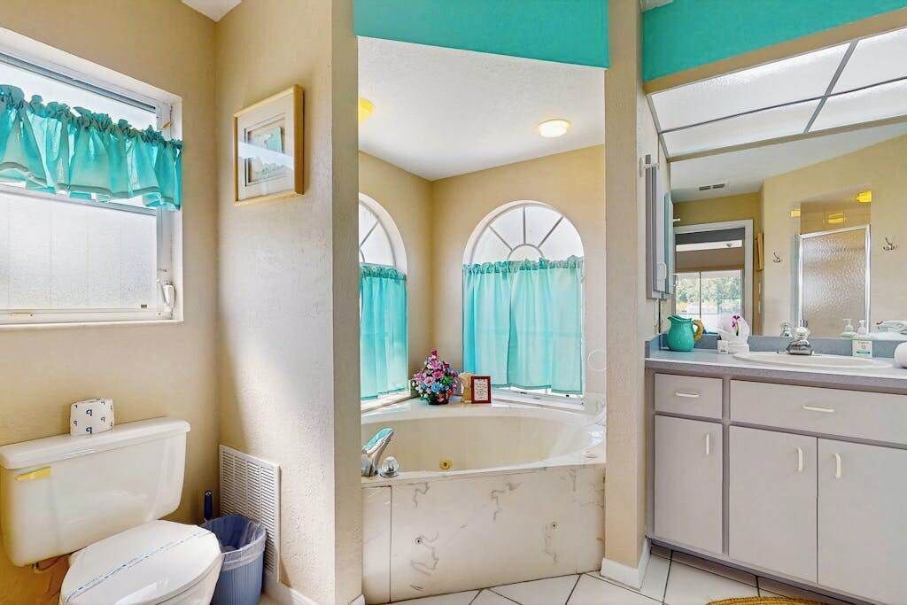 Photo of Bathroom in Harbour Heights