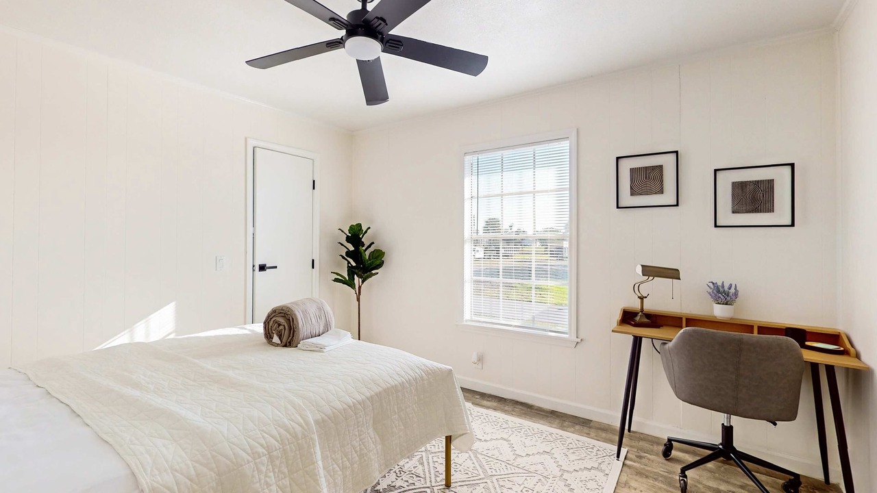Photo of Bedroom in Charlotte Park