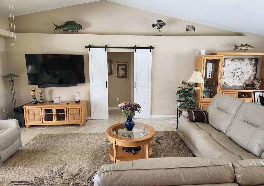 Photo of Livingroom in Burnt Store Isles