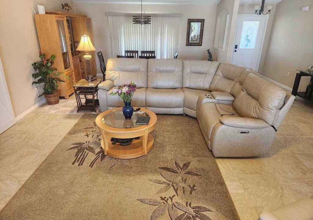 Photo of Livingroom in Burnt Store Isles
