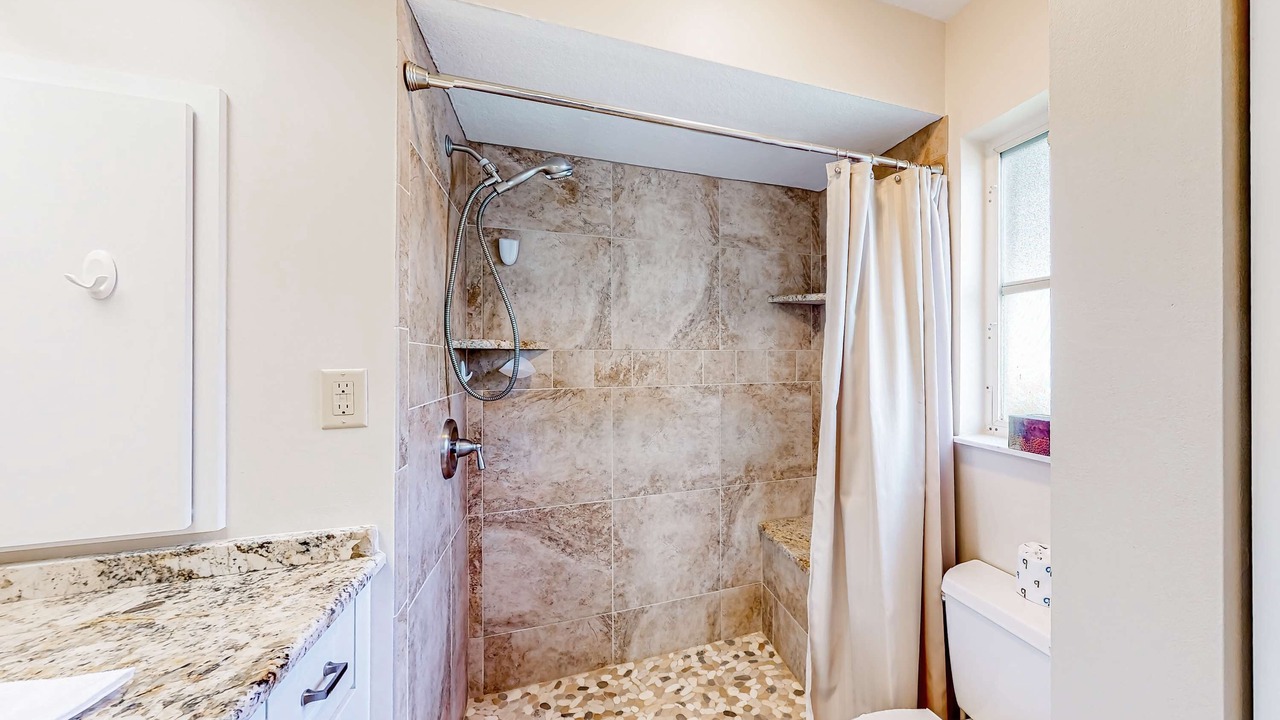 Photo of Bathroom in Gulf Cove