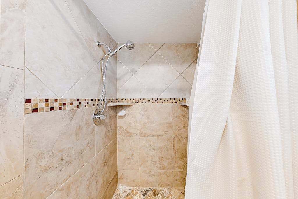 Photo of Bathroom in Gulf Cove