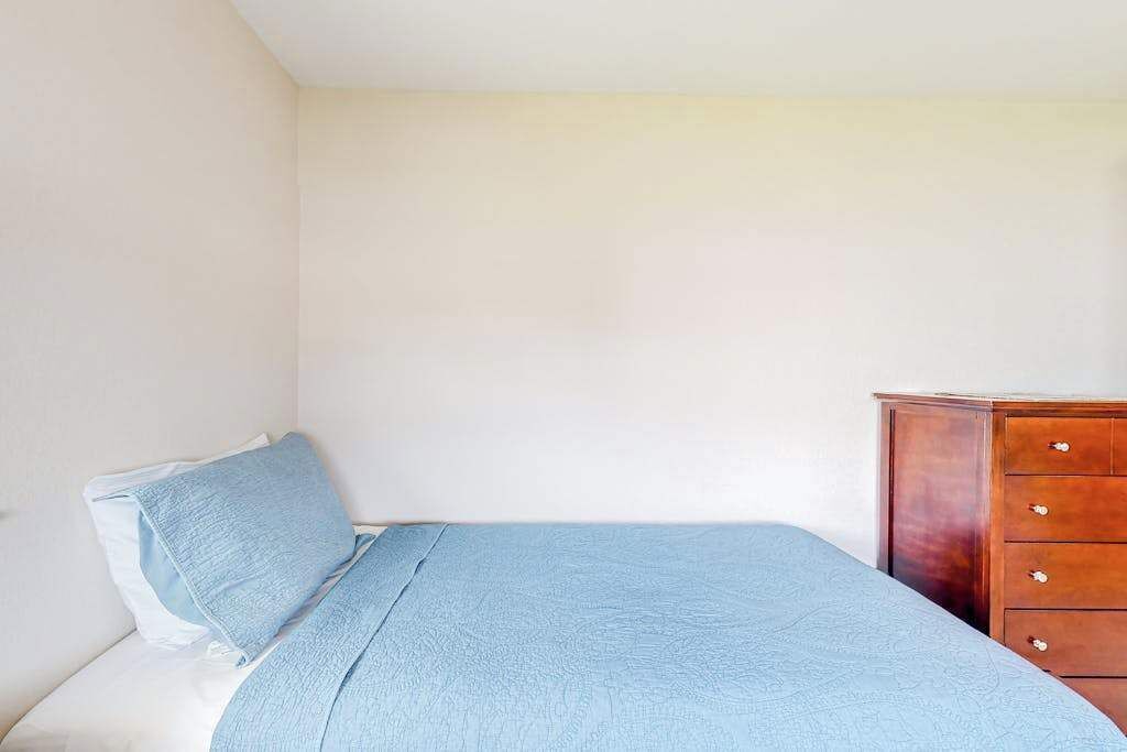 Photo of Bedroom in Gulf Cove