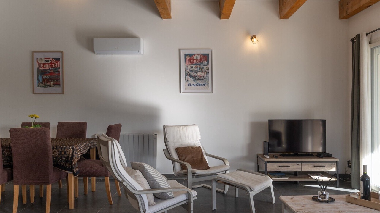 Photo of Livingroom in Labastide-de-Virac