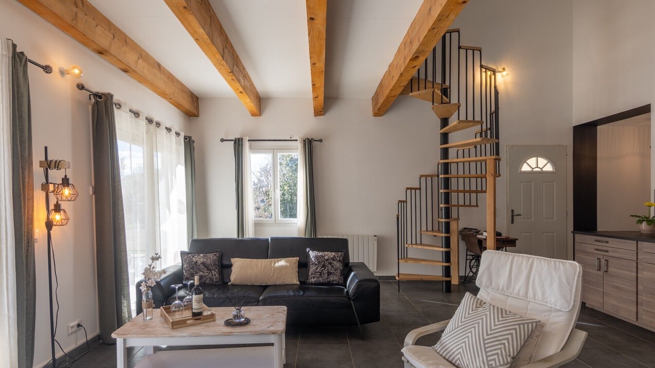 Photo of Livingroom in Labastide-de-Virac
