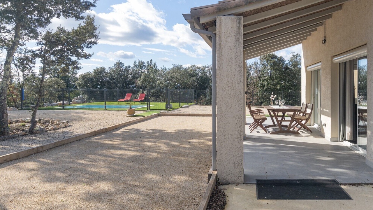 Photo of Patio Balcony in Labastide-de-Virac