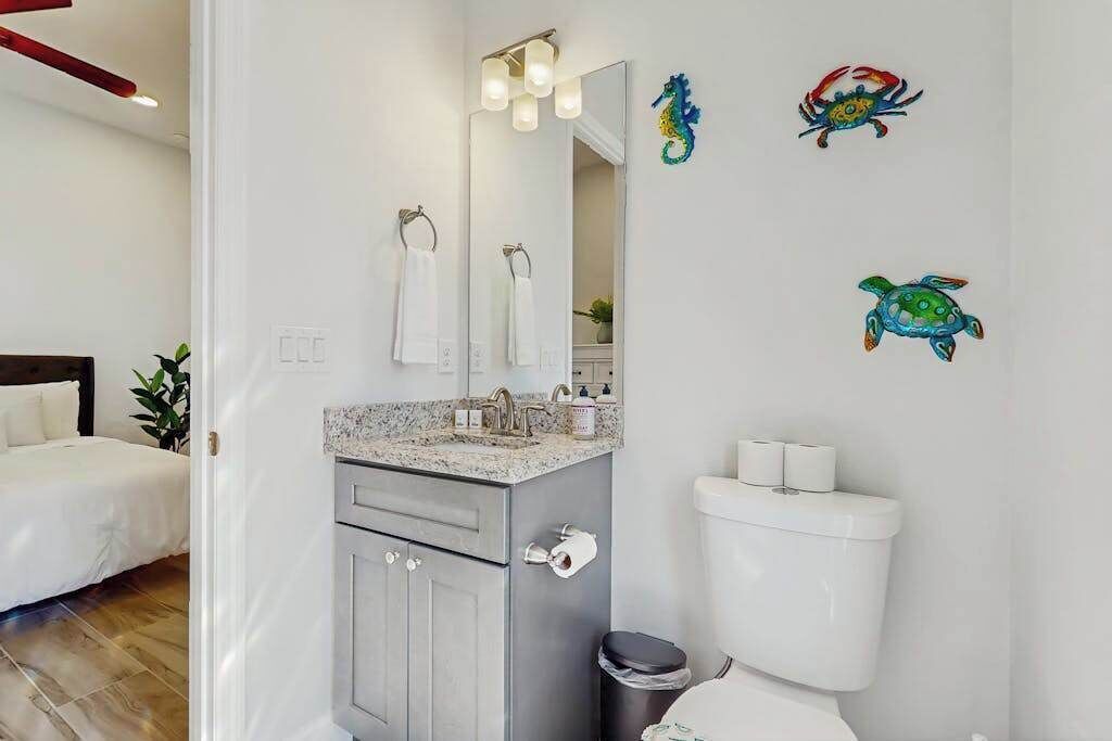 Photo of Bathroom in Gulf Cove