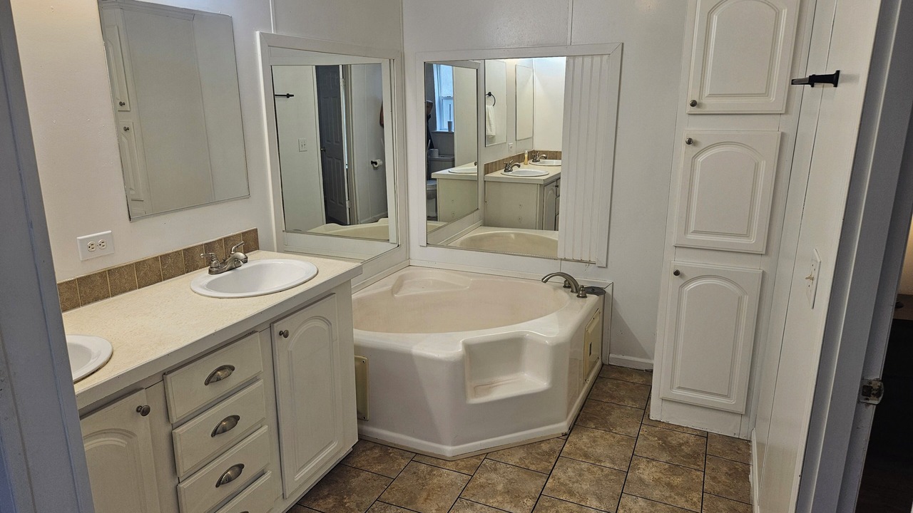 Photo of Bathroom in Voth