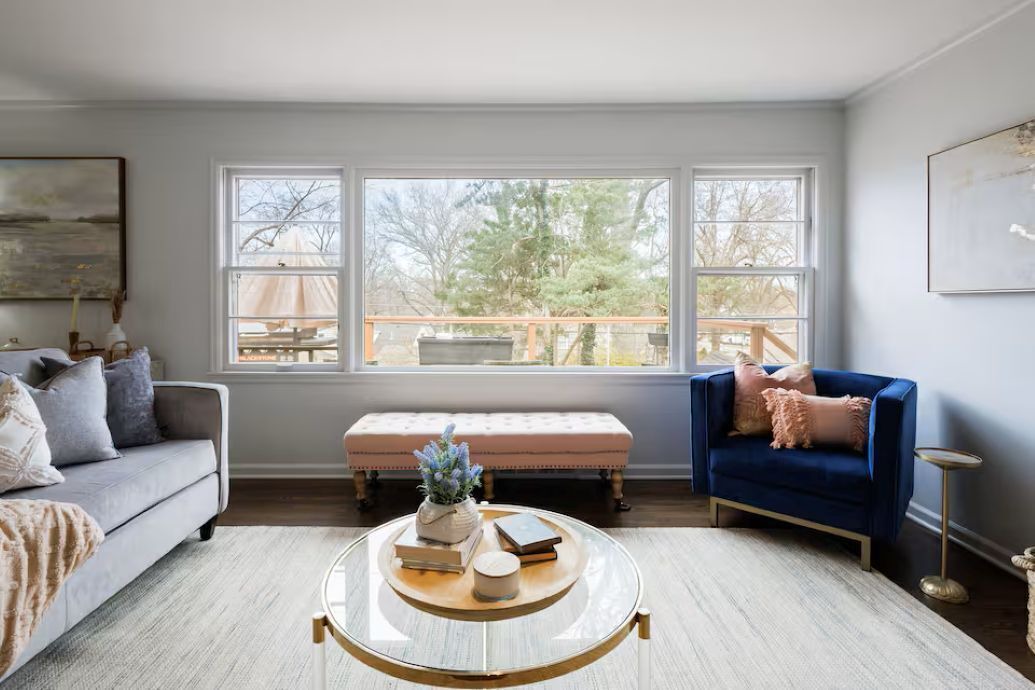 Photo of Livingroom in Prairie Village