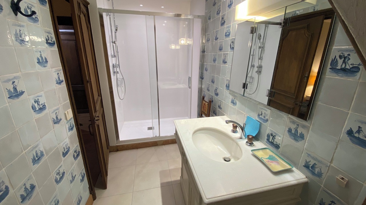 Photo of Bathroom in Touques