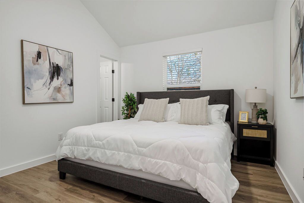 Photo of Bedroom in Commerce