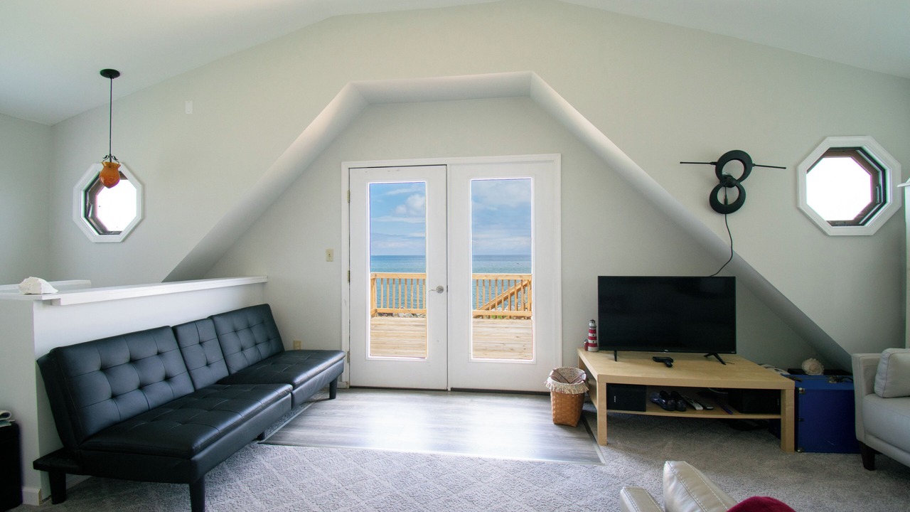 Photo of Livingroom in Edwardsville